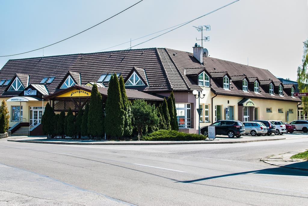 Penzión Evergreen Trenčín Exterior foto