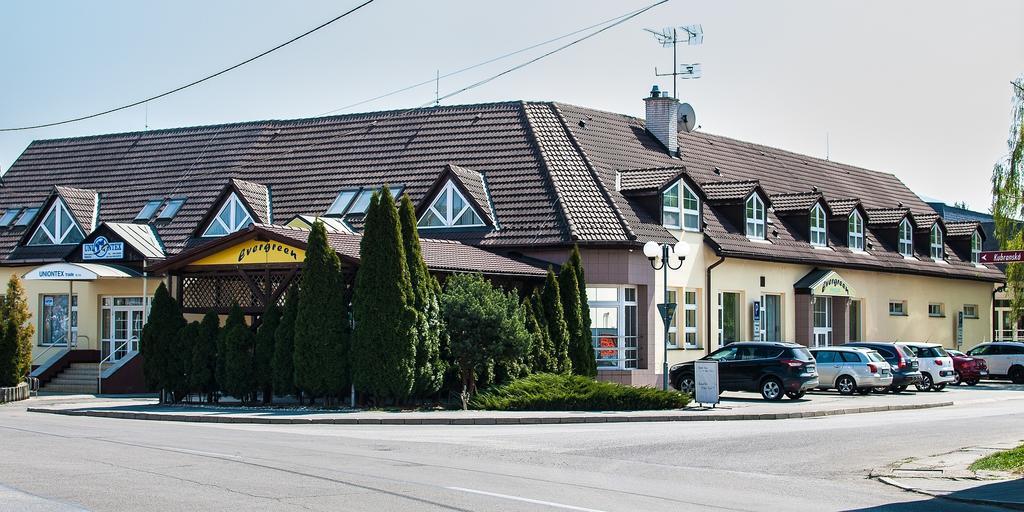 Penzión Evergreen Trenčín Exterior foto