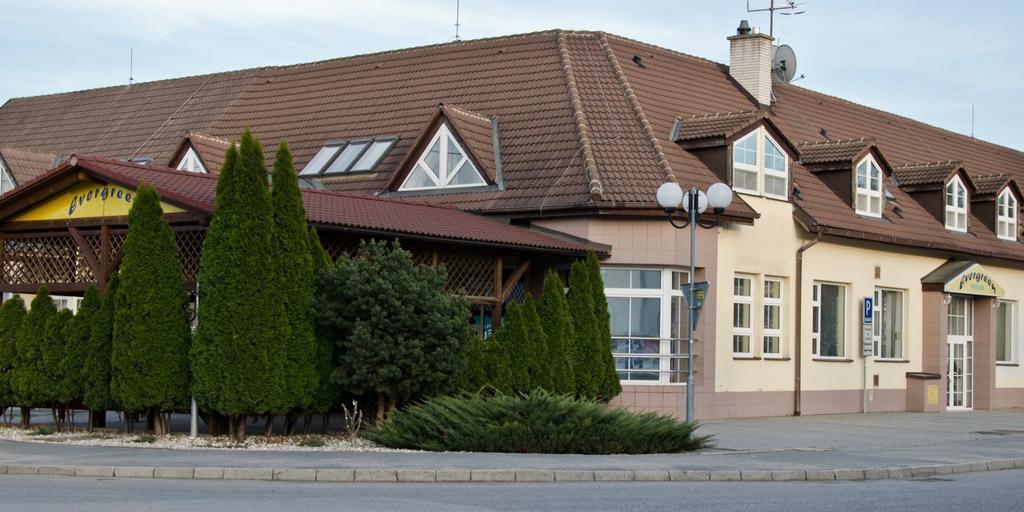 Penzión Evergreen Trenčín Exterior foto